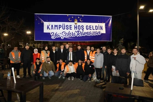 BEUN&rsquo;da Rekt&ouml;r &Ouml;z&ouml;l&ccedil;er &ouml;ğrencilerle iftar sofrasında buluştu
