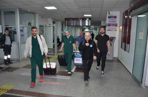 Beyin &ouml;l&uuml;m&uuml; ger&ccedil;ekleşen baba 5 hayata umut oldu
