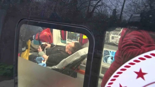 Beykoz&rsquo;da İETT otob&uuml;s&uuml; kaldırıma &ccedil;arptı: 4 yaralı

