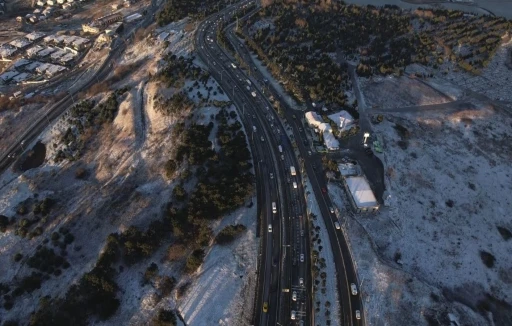 Beylikd&uuml;z&uuml; ve B&uuml;y&uuml;k&ccedil;ekmece&rsquo;de havadan kar manzarası
