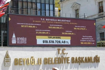 Beyoğlu Belediyesi’nin borcu dijital ekranlara yansıdı

