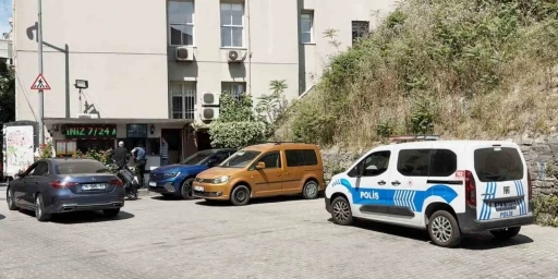 Beyoğlu&rsquo;nda otoparkta silahlı saldırı: 1 yaralı
