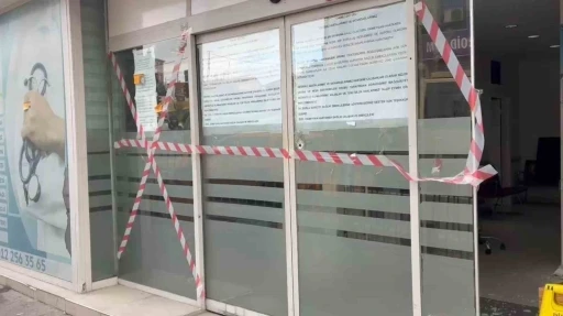 Beyoğlu’nda özel hastaneye ateş açıldı
