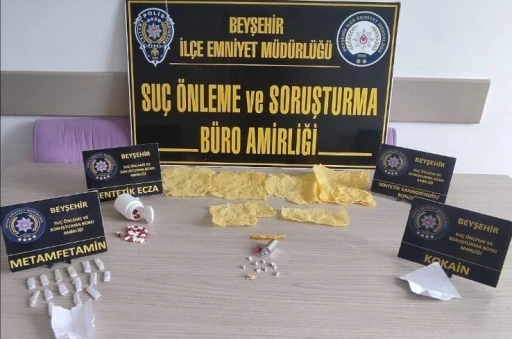 Beyşehir&rsquo;de polis ekiplerinden zehir tacirlerine darbe
