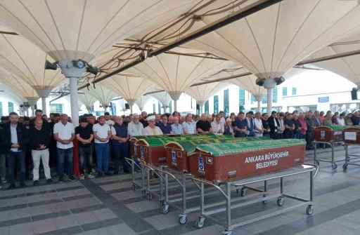 Bı&ccedil;aklı saldırıda hayatını kaybeden 16 yaşındaki Kayra son yolculuğuna uğurlandı
