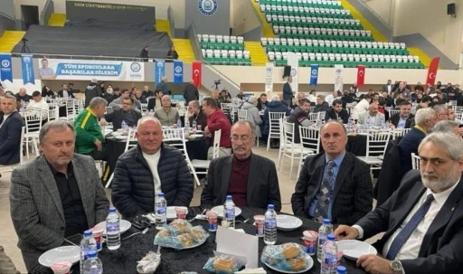 Bilecik ASKF Başkanı Nusret Tosun, Bursa&rsquo;daki iftar programına katıldı
