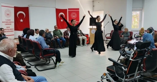 Bilecik huzurevinde Kafkas halk oyunlarıyla renkli anlar yaşandı
