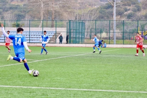 Bilecik&rsquo;te 1. Amat&ouml;r Lig heyecanı s&uuml;r&uuml;yor
