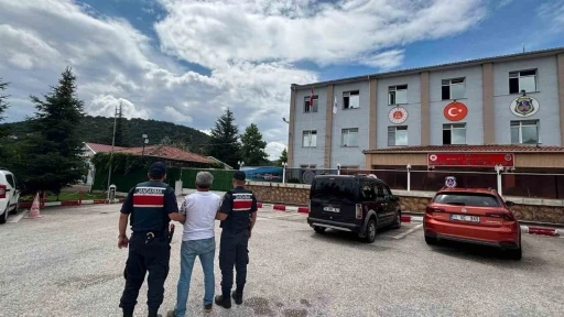 Bilecik&rsquo;te 2 yıl 2 ay 20 g&uuml;n hapis cezası bulunan şahıs yakalandı
