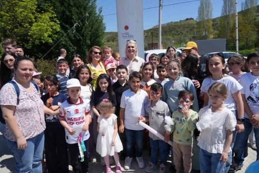 Bilecik&rsquo;te 5 bin &ccedil;ocuk g&ouml;n&uuml;llerince eğlendi
