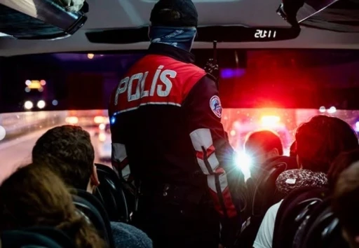 Bilecik&rsquo;te 854 şahıs ve 392 ara&ccedil; kontrol edildi
