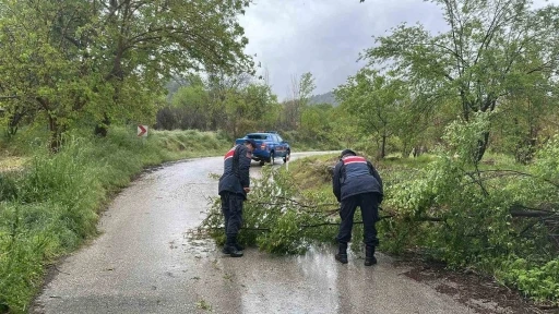 Bilecik&rsquo;te aşırı yağış ulaşımı da olumsuz etkiliyor
