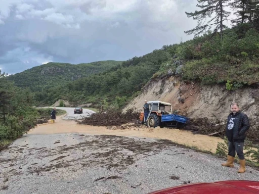 Bilecik&rsquo;te bir k&ouml;y adeta sular artında kaldı
