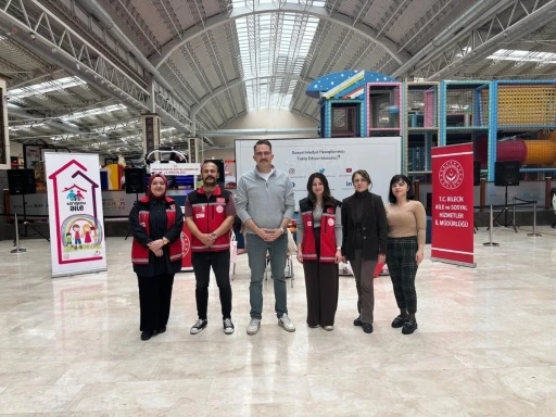Bilecik&rsquo;te &ccedil;ocuklar i&ccedil;in renkli farkındalık etkinliği
