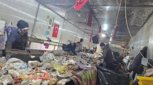 Bilecik&rsquo;te &ccedil;&ouml;p tesisinin suyu kesilince salgın riski oluştu
