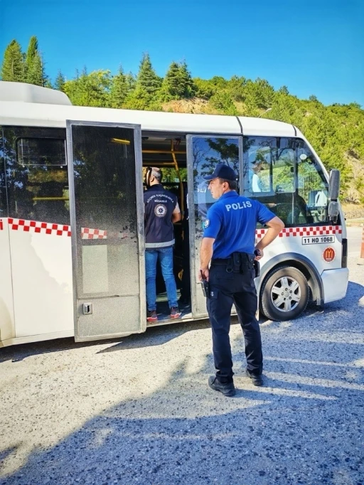 Bilecik&rsquo;te d&uuml;zensiz g&ouml;&ccedil; denetimi
