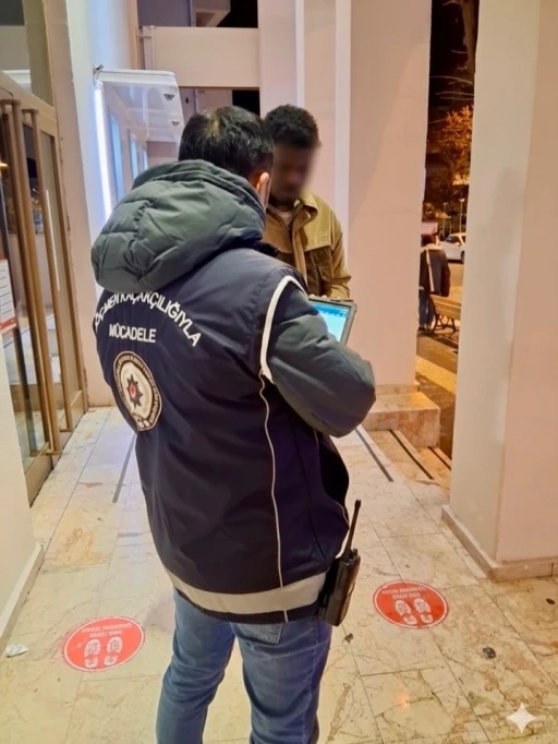 Bilecik&rsquo;te d&uuml;zensiz g&ouml;&ccedil;le m&uuml;cadele kapsamında denetim yapıldı
