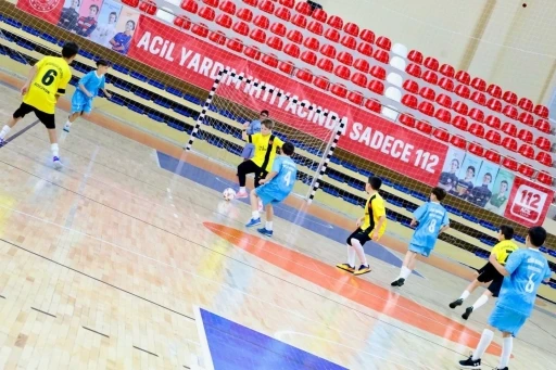 Bilecik&rsquo;te futsal &ccedil;eyrek final heyecanı s&uuml;r&uuml;yor
