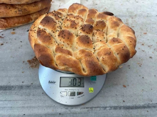 Bilecik&rsquo;te gramajı d&uuml;ş&uuml;k pide satanlara zabıta engeli
