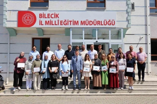 Bilecik&rsquo;te Harezmi &ouml;ğretmenlerine sertifika verildi
