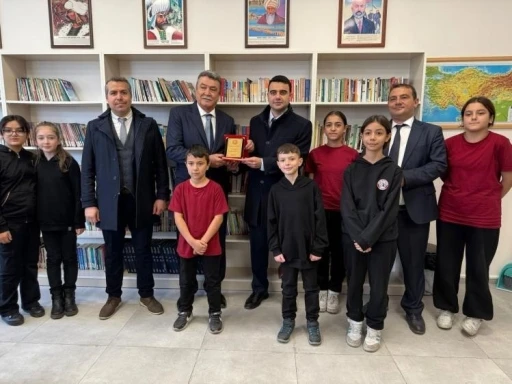 Bilecik’te hayırsever desteğiyle okul kütüphanesi yenilendi
