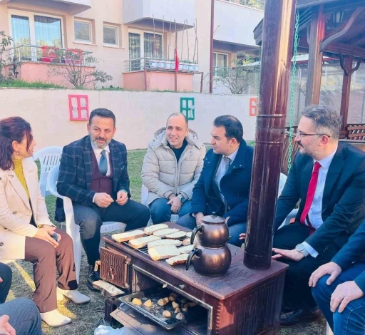 Bilecik&rsquo;te huzurevinde &rsquo;Sal&ccedil;alı ekmek&rsquo; etkinliği
