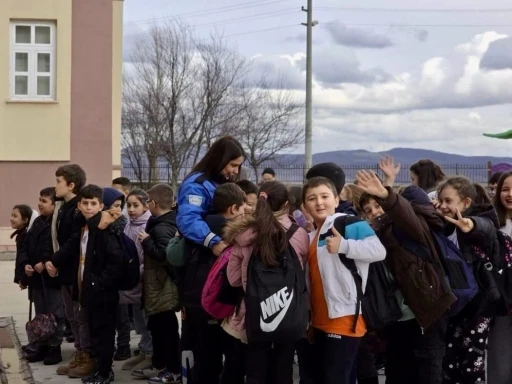 Bilecik&rsquo;te ilkokul &ouml;ğrencilerine polislik mesleği tanıtıldı

