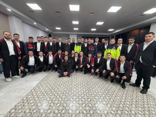 Bilecik&rsquo;te jandarma 30 gen&ccedil; i&ccedil;in toplu asker eğlencesi d&uuml;zenledi
