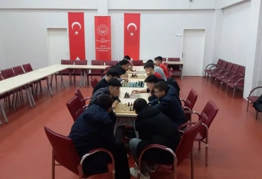 Bilecik&rsquo;te koruma altındaki &ccedil;ocuklar arasında satran&ccedil; turnuvası
