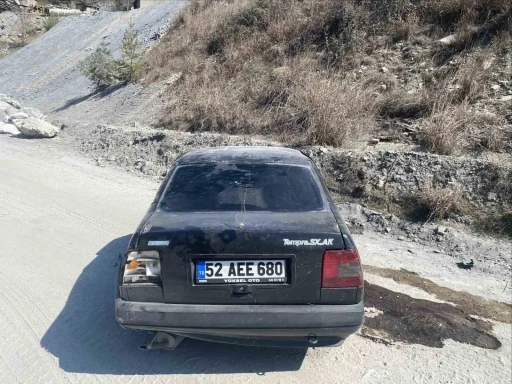 Bilecik&rsquo;te lastiği patlayan otomobil takla attı: 1 yaralı

