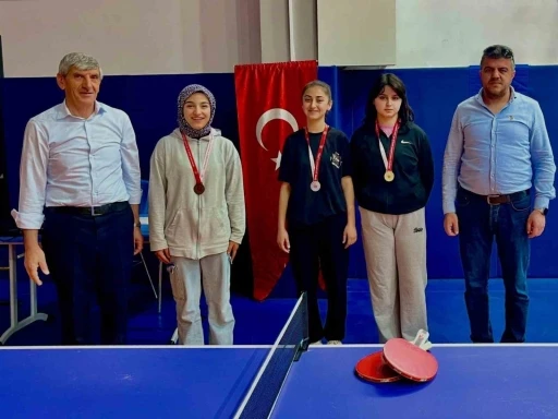 Bilecik&rsquo;te Liseler Arası Masa Tenisi M&uuml;sabakaları tamamlandı
