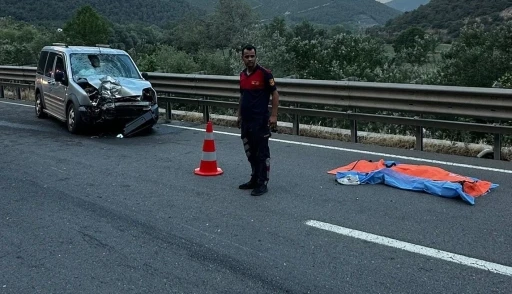 Bilecik’te meydana gelen trafik kazasında 1 kişi hayatını kaybederken, 5 kişi de yaralandı
