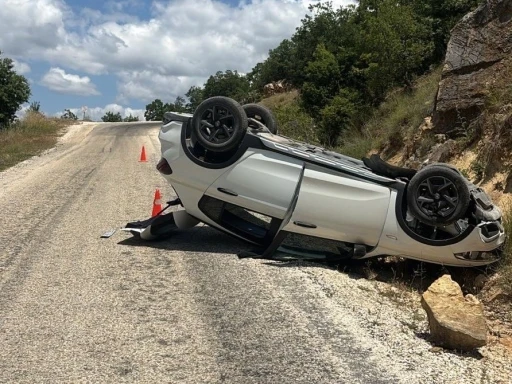 Bilecik’te meydana gelen trafik kazasında 2 kişi yaralandı
