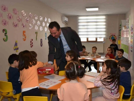 Bilecik&rsquo;te miniklerden Ramazan yardımı
