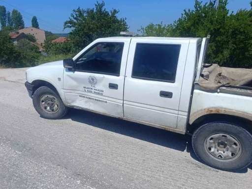 Bilecik&rsquo;te motosiklet kamyonete &ccedil;arptı: 1 yaralı

