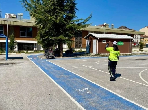 Bilecik&rsquo;te &ouml;ğrencilere trafik eğitimi
