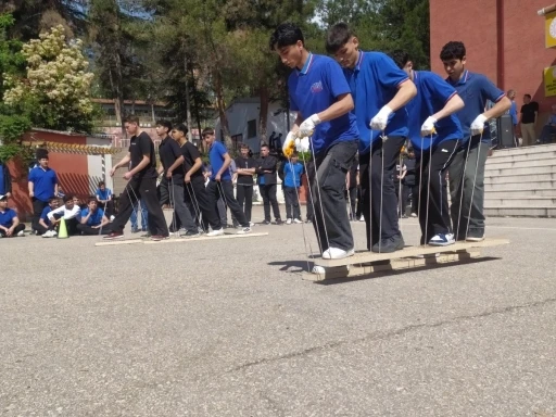 Bilecik&rsquo;te &ouml;ğrencilerin tasarladığı oyunlar okulda hayat buldu
