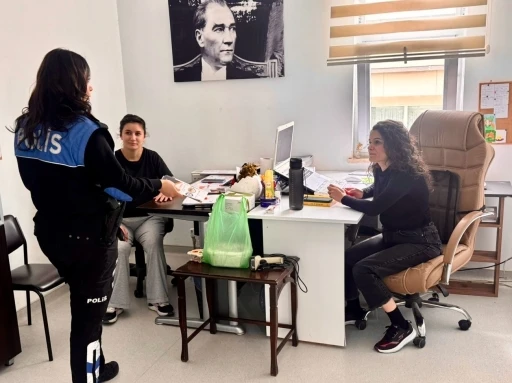 Bilecik&rsquo;te sağlık &ccedil;alışanlarına dolandırıcılık uyarısı
