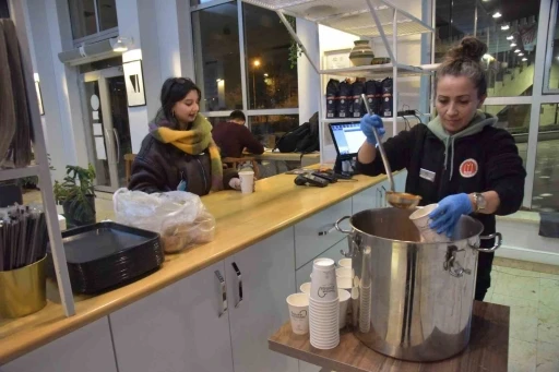 Bilecik&rsquo;te sınav haftasında &ouml;ğrencilere sıcak &ccedil;orba desteği
