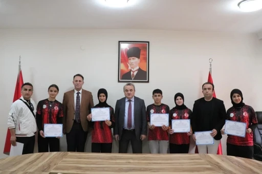 Bilecik&rsquo;te sporculara başarı belgesi verildi
