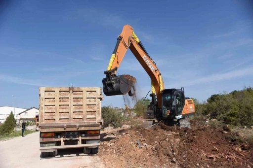 Bilecik’te ulaşımını kolaylaştırmak amacıyla yeni yollar açılıyor
