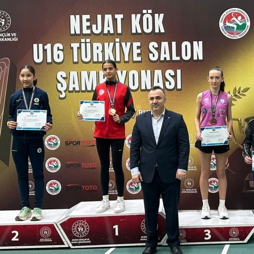 Bilecikli atlet T&uuml;rkiye &uuml;&ccedil;&uuml;nc&uuml;s&uuml; oldu
