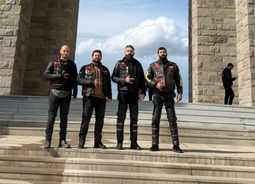 Bilecikli motosiklet&ccedil;iler &Ccedil;anakkale&rsquo;de buluştu
