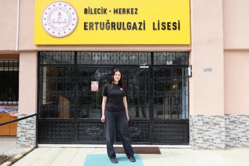Bilecikli &ouml;ğrenci T&uuml;rkiye birincisi oldu
