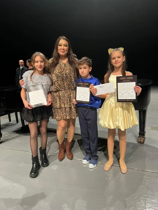 Bilecikli öğrenciler Kıbrıs’taki piyano festivalinden ödülle döndü
