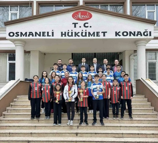 Bilecikli &ouml;ğrencilerden şampiyonluk başarısı
