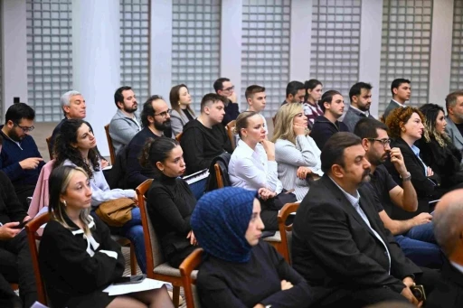 Bilişim sektörü BTSO Akademi’de geleceğin kodlarını yazdı
