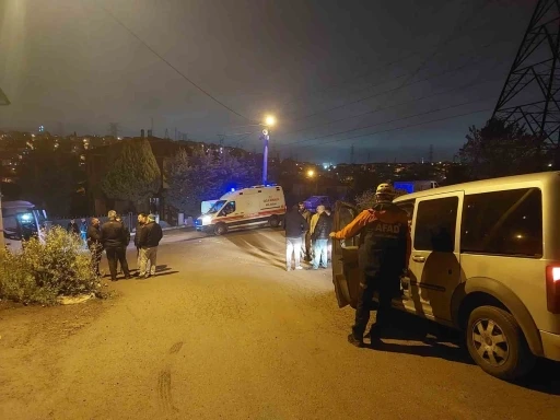 Bina çökme tehlikesiyle karşı karşıya kaldı: Aileler tahliye edildi
