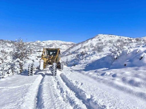 Bing&ouml;l&rsquo;de 96 k&ouml;y yolu ulaşıma kapandı
