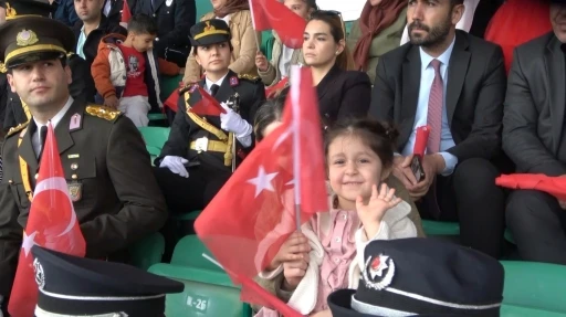 Bingöl’de Cumhuriyet Bayramı coşkuyla kutlandı